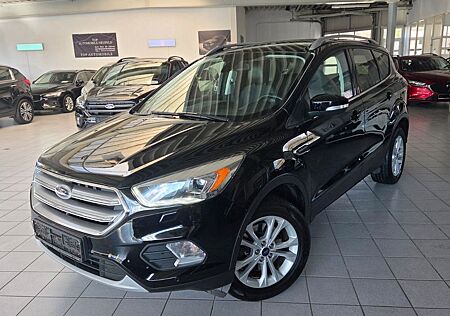 Ford Kuga Titanium2.0d-6G+AHK+LEDER+KAM+NAV+TEMP+TOP!