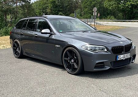 BMW M550d xDrive Touring A M