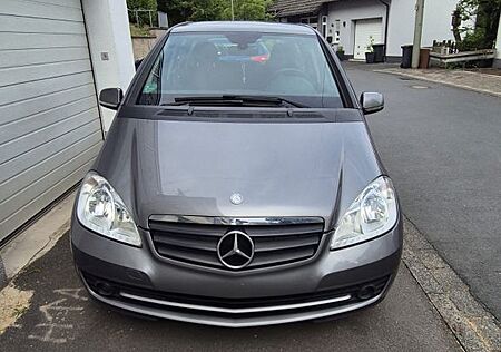 Mercedes-Benz A 160 CDI ELEGANCE BlueEFFICIENCY ELEGANCE