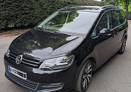 VW Sharan Volkswagen 2.0 TDI BM DSG Highline Leder Navi Xenon
