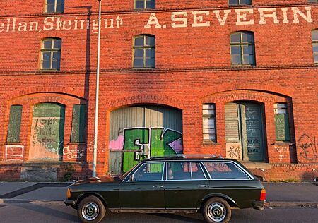 Mercedes-Benz 300 W123 DT H- Kennzeichen Schiebedach AHK