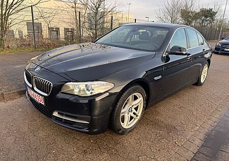 BMW 520d Lim.*HeadUP*1.Hand*Bi-Xenon*Navi*Temp.*SHZ