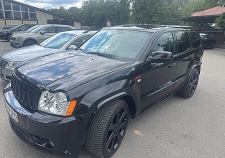 Jeep Grand Cherokee SRT8, Prins Gasanlage,mega Sound