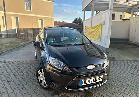 Ford Fiesta 1,25 82 ps TÜV 09.27