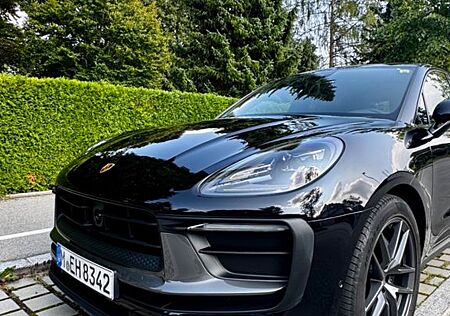 Porsche Macan T Luft Pano ACC Memory LED Winterräder