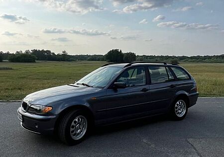BMW 316i touring E46