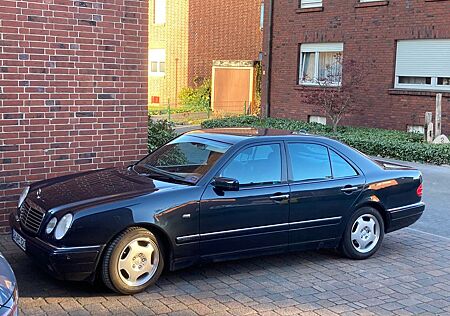 Mercedes-Benz E 320 Avantgarde, außergewöhnlich