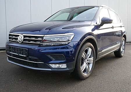 VW Tiguan Volkswagen 2.0 TDI 4M Highline NAVI/LED/PANO/AHK/RFK