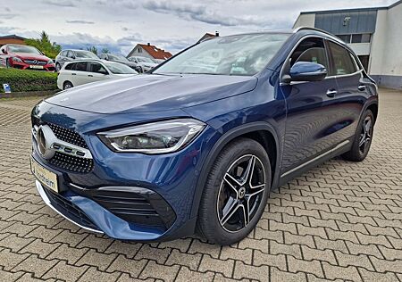 Mercedes-Benz GLA 250 4Matic Leder/Panorama/AMG-Line