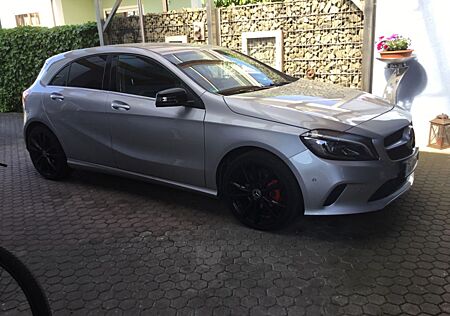 Mercedes-Benz A 200 -