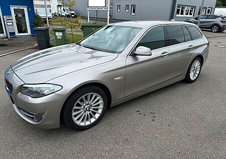 BMW 528i Allrad , Steuerkette NEU , AHK , gepflegt !