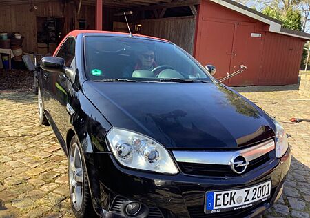 Opel Tigra 1.8 ILLUSION ILLUSION