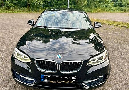 BMW 218i Coupé Sport Line Sport Line