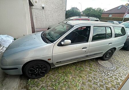 Renault Megane Mégane Grandtour RT 1.6 16V