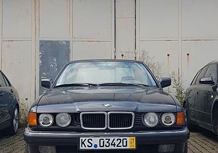 BMW 730