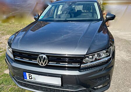 VW Tiguan Volkswagen 2.0 TDI SCR 140kW DSG 4MOTION OFFROAD...