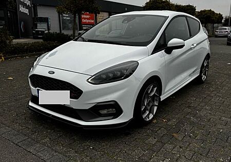 Ford Fiesta ST mit Leder-Exklusiv-Pak + 8fach bereift