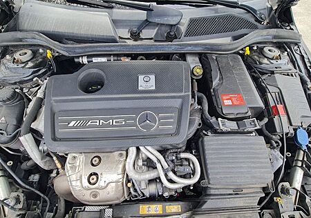 Mercedes-Benz CLA 45 AMG Mercedes-AMG CLA 45 4MATIC DCT Me...