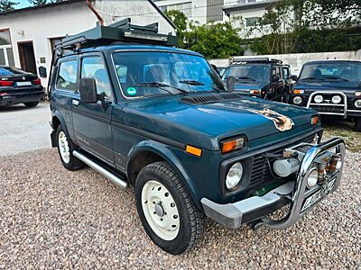Lada Niva Only*AHK*4x4*TÜV Neu*2 Hand*