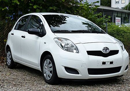 Toyota Yaris 1,0-l-VVT-i Sol / EURO-4 / ABS / Servo