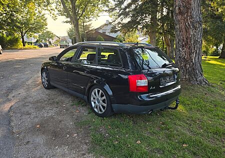 Audi A4 3.0 tiptronic quattro Avant -