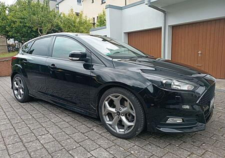 Ford Focus 2,0 EcoBoost ST ST