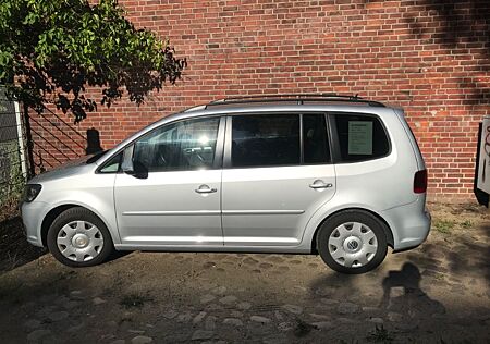 VW Touran Volkswagen 1.4 TSI 103kW -
