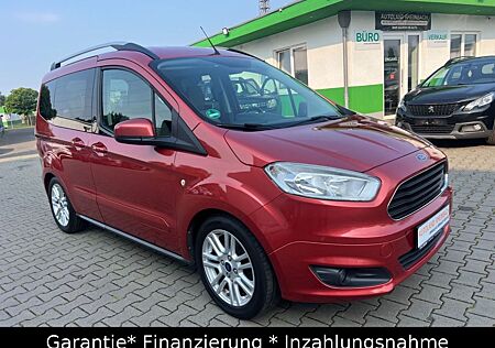 Ford Tourneo Courier Titanium/ 5 Sitz/ AHK/ Navi