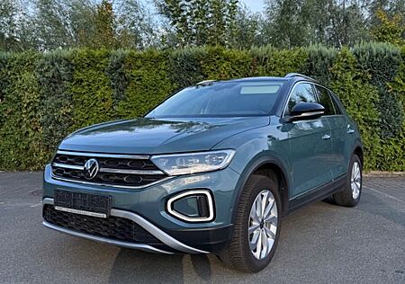 VW T-Roc Volkswagen 1.5 TSI Style DSG - AHK - LED - MASSAGE