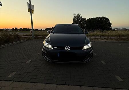 VW Golf Volkswagen 2.0 TDI 135kW SCR DSG GTD GTD