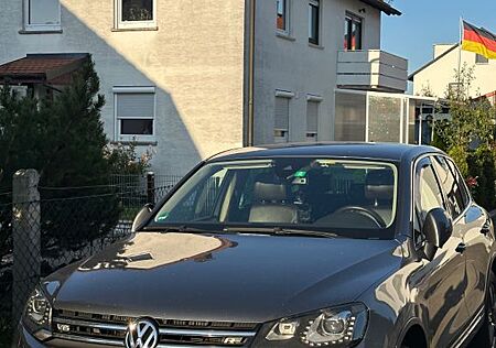 VW Touareg Volkswagen 3.0 V6 TDI Tiptronic -