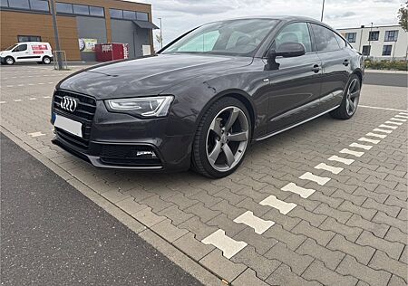 Audi A5 2.0 TDI quattro | S-Line | AHK | Soundsystem