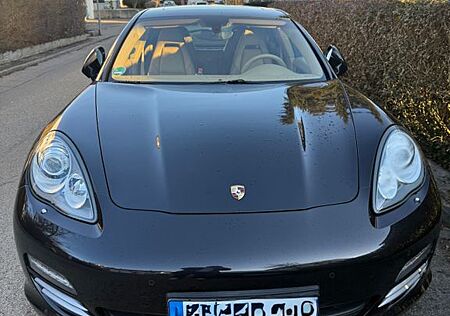 Porsche Panamera 4S S