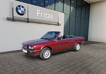 BMW 320 i Cabrio LEDER+SITZHEIZUNG+GARANTIE+ALU 15''