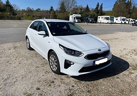 Kia Cee'd / Ceed 1.4 T-GDI Vision