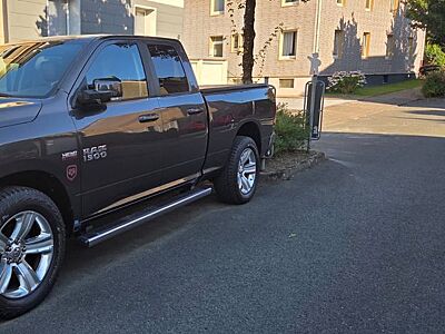 Dodge RAM 1500 Sport, Quad Cab, LPG, AHK, 1. Hand,