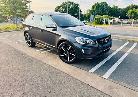 Volvo XC 60 XC60 D5 AWD Momentum Geartronic R Design