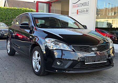 Kia Cee'd Ceed NAVI/PDC/TEMPOMAT/SHZ/BT/USB/AUX/ALUS/TÜV