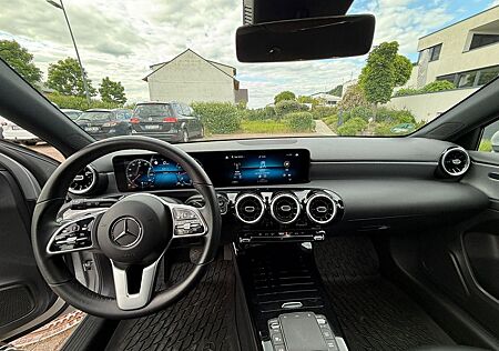 Mercedes-Benz A 180 Advanced Advanced