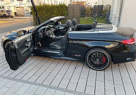 Mercedes-Benz C 63 AMG /360°/20" AMG/Service neu/German car