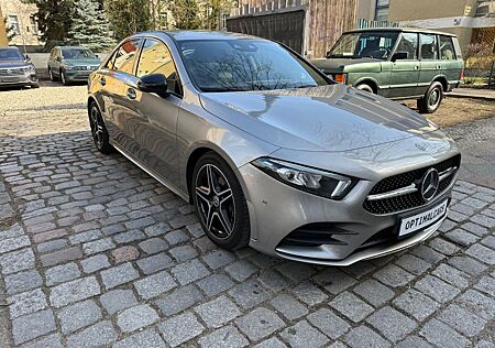 Mercedes-Benz A 180 AMG Line Limousine Automatik