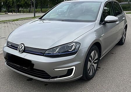 VW Golf Volkswagen e-CCS Navi/SHZ/Tempo/2-Zonen Klima