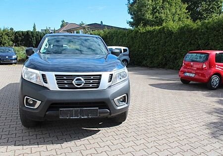 Nissan Navara NP300 Visia King Cab 4x4