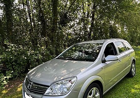 Opel Astra Caravan 1.9 CDTI 74kW -