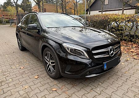 Mercedes-Benz GLA 200 gebraucht kaufen Mercedes-Benz GLA 200 StdHZ+PANO+XENON+AHK+PARKTRO