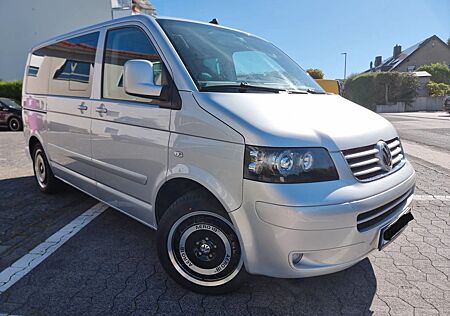 VW T5 Multivan Volkswagen Highline 3.2 V6 4 motion