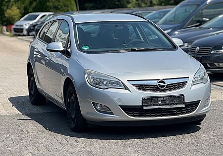 Opel Astra J 1.7 CDTI Sports Tourer Selection TÜV
