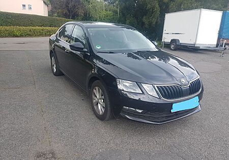 Skoda Octavia 1.6 TDI SCR DSG Ambition Ambition