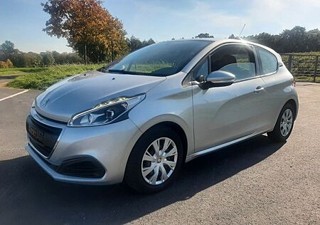 Peugeot 208 1.6 BlueHDi 100,Navi,LED,2.Hand,Tüv neu