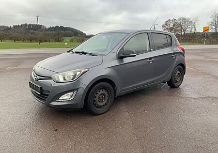 Hyundai i20 1.1 CRDi GO *1.Hand*Klima*6-Gang*